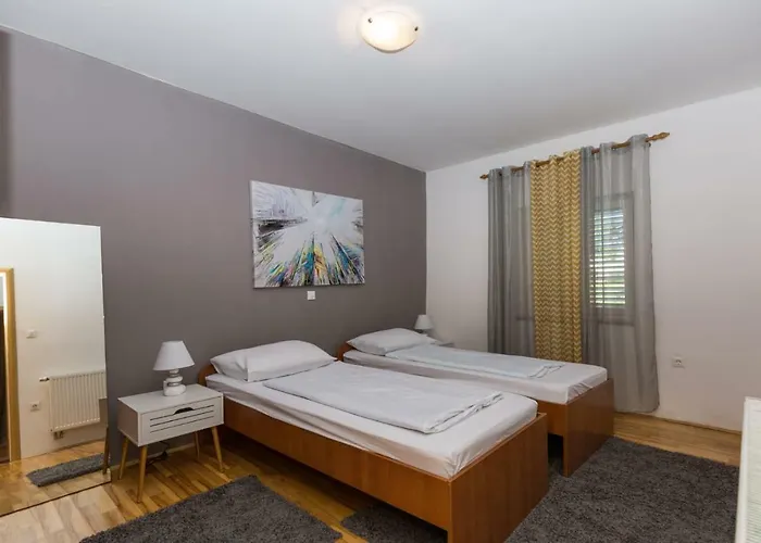 Drazovic Apartment *