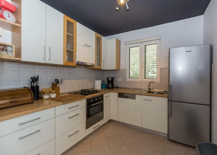 Drazovic Apartment *