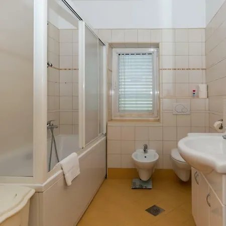 Drazovic Apartment