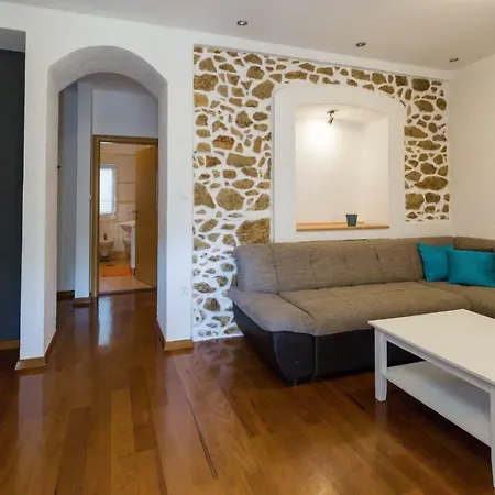 Drazovic Apartment